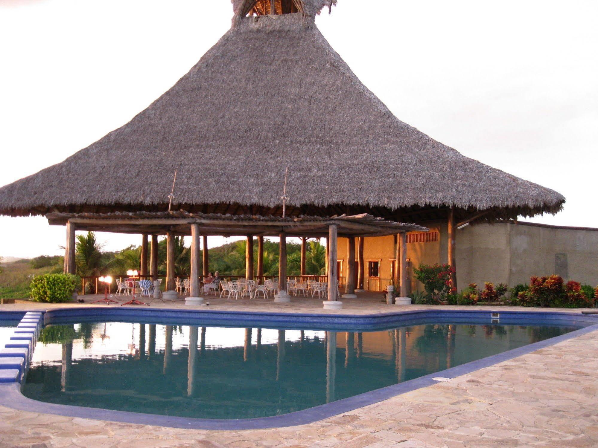 Hotel Marina Puesta Del Sol Aposentillo Exteriér fotografie